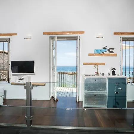 Kito- Transformed House On The Water's Edge *