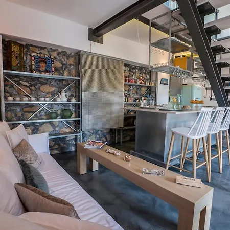 Kito- Transformed House On The Water's Edge *