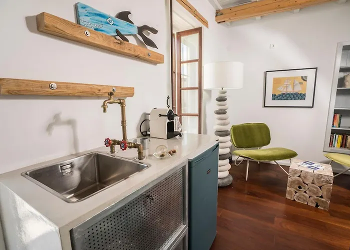 Holiday home Kito- Transformed House On The Water's Edge *