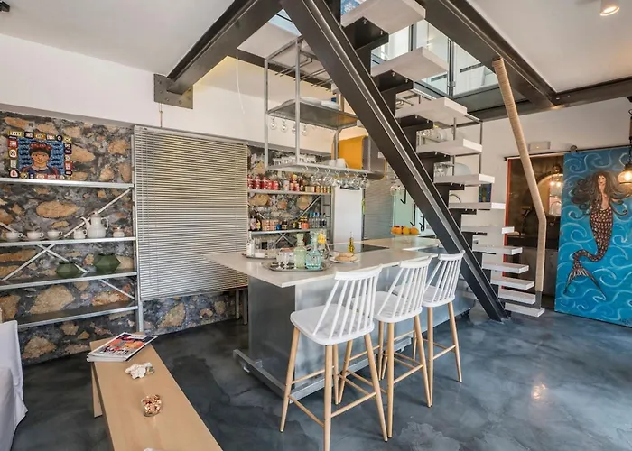 Kito- Transformed House On The Water's Edge *