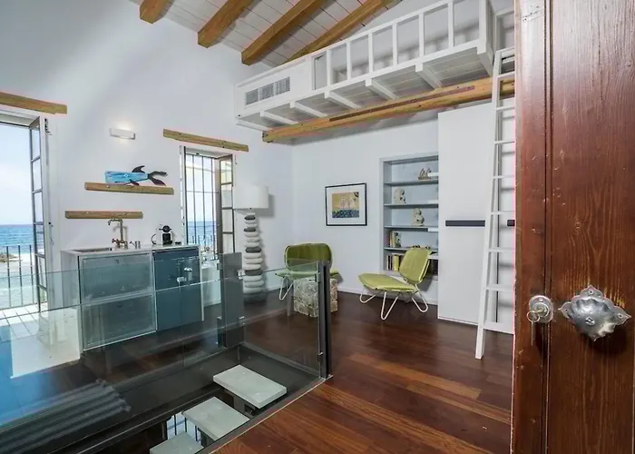 Kito- Transformed House On The Water's Edge Chania (Crete)